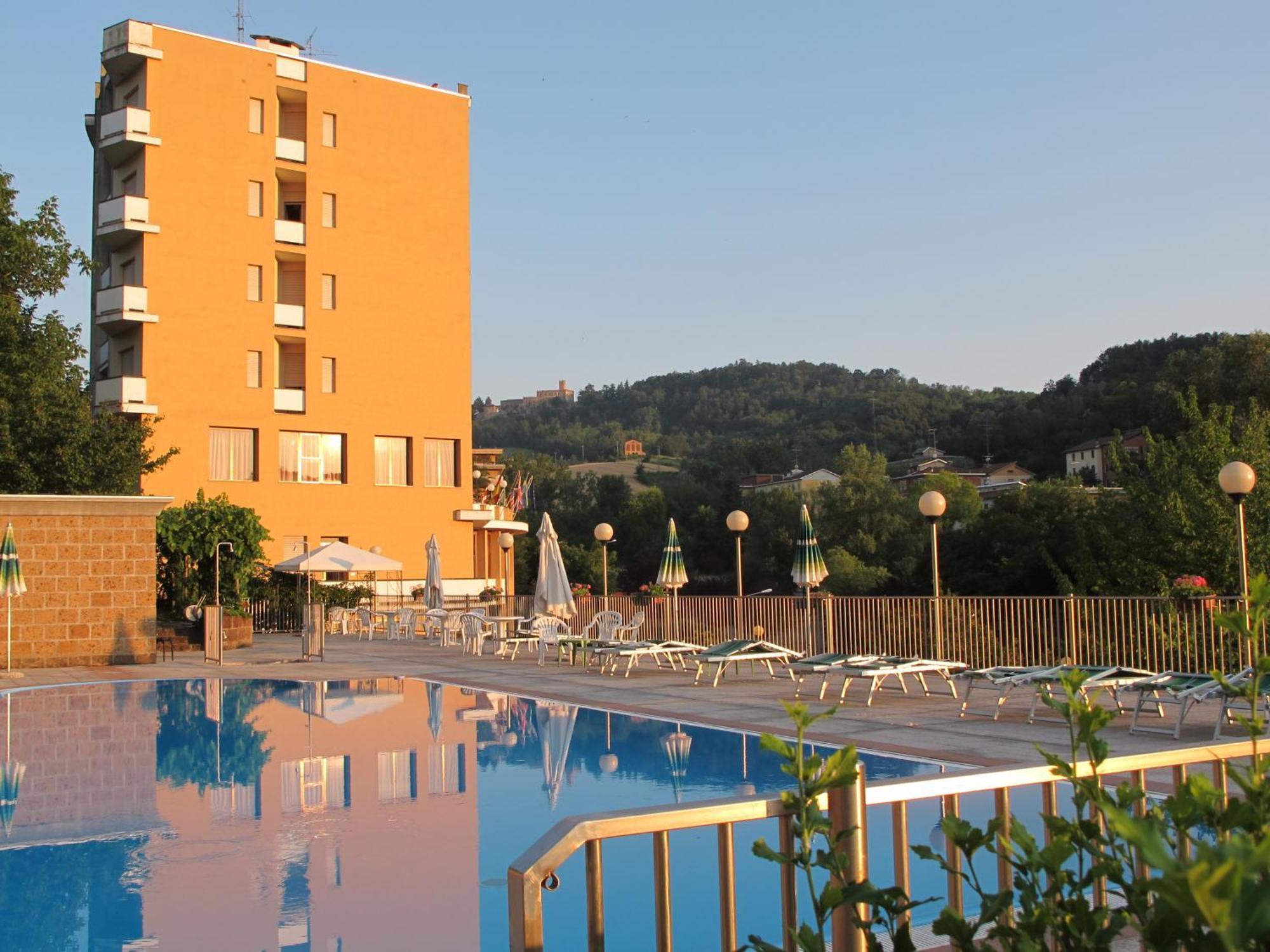 Hotel Ducale Tabiano Terme Kültér fotó